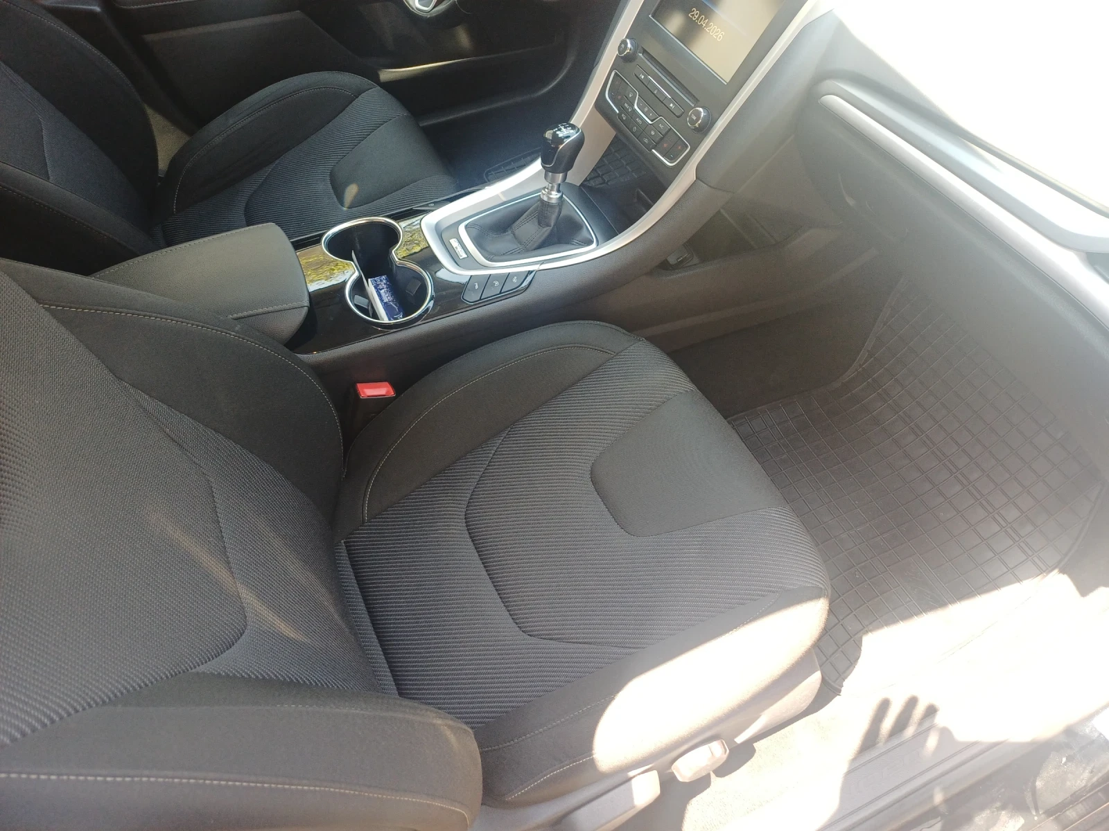Ford Mondeo 2.0дизел, снимка 13 - Автомобили и джипове - 55174142