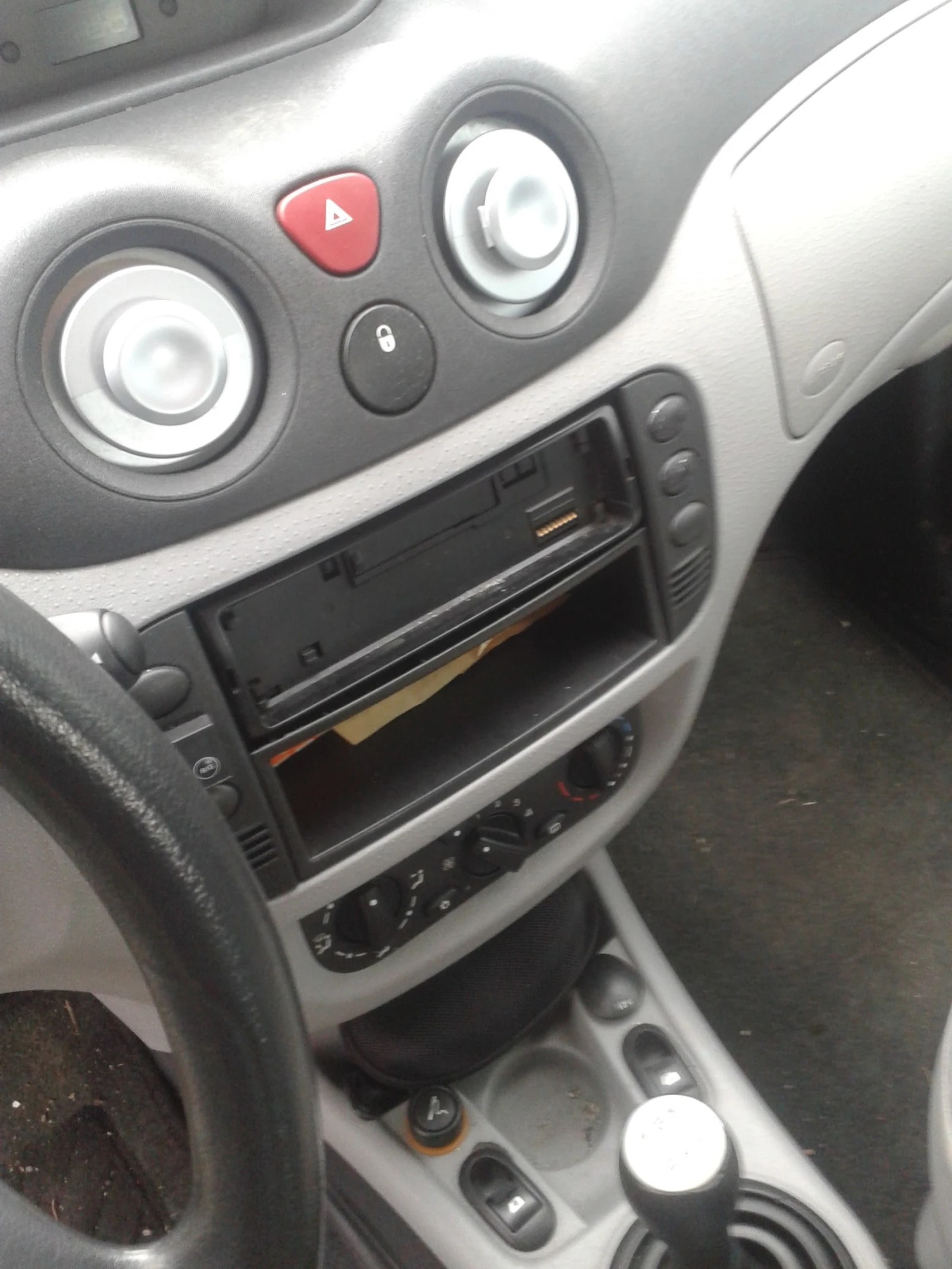Citroen C3, снимка 6 - Автомобили и джипове - 55903309