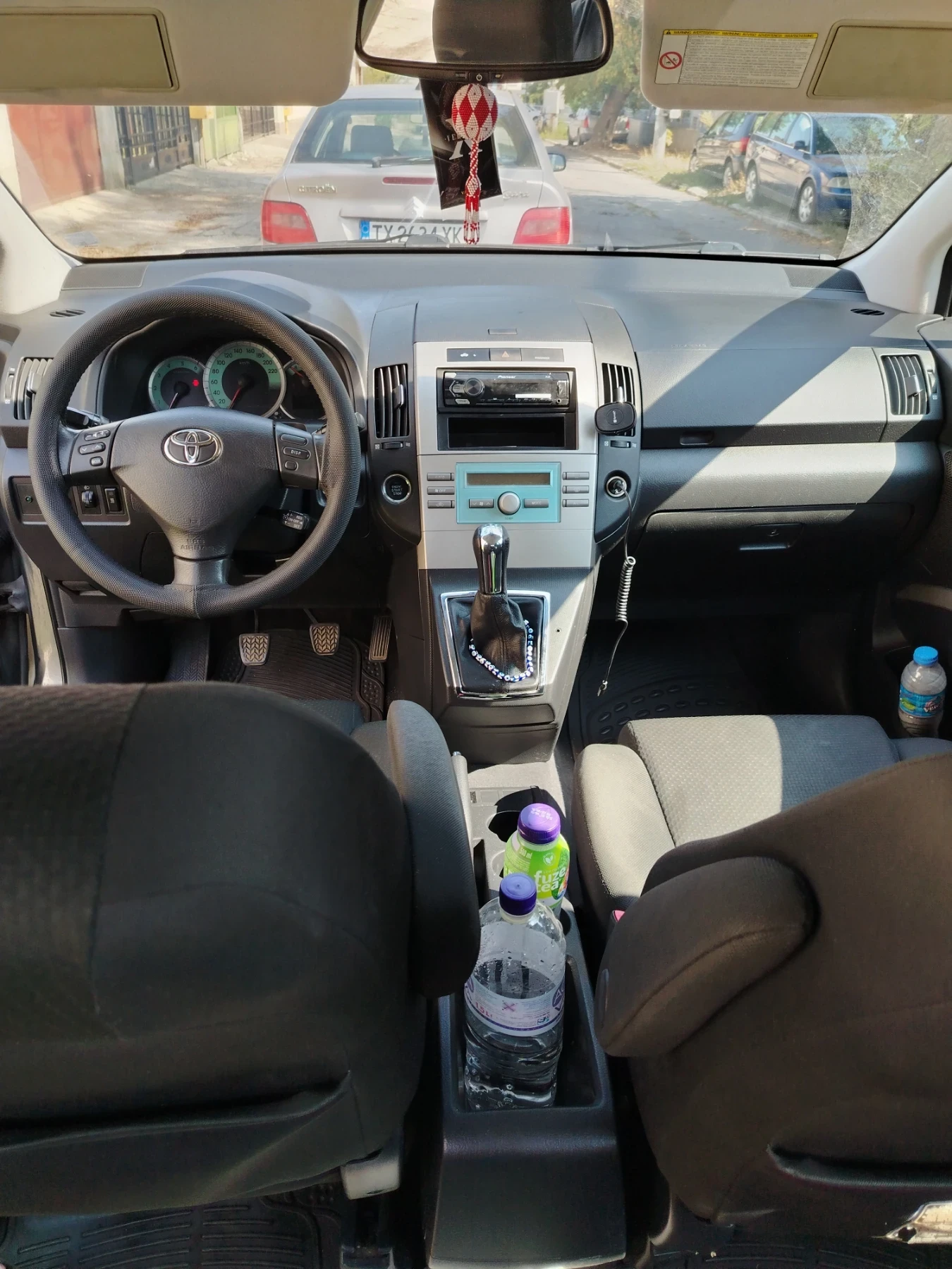 Toyota Corolla verso, снимка 4 - Автомобили и джипове - 56082303