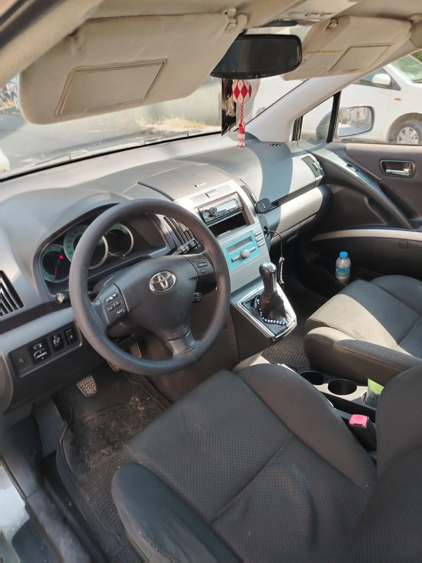 Toyota Corolla verso, снимка 6 - Автомобили и джипове - 56082303