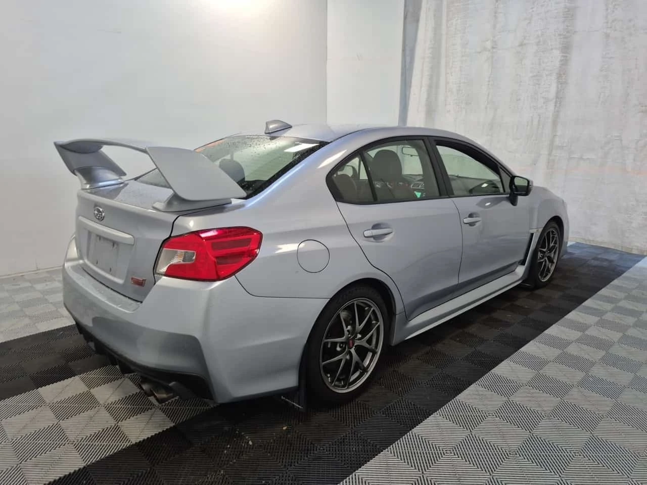 Subaru WRX * STI W/SPORT TECH PKG * CARFAX * ����������� | Mobile.bg � ����������� 3