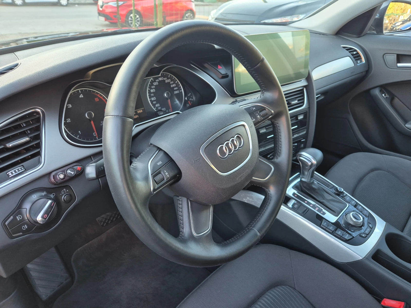 Audi A4 2.0TDI, снимка 10 - Автомобили и джипове - 56645779