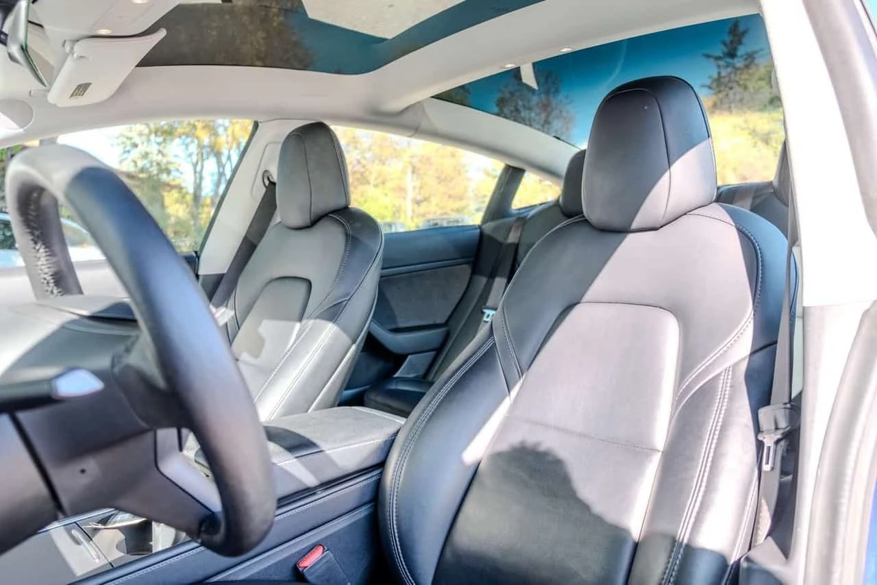 Tesla Model 3 * No Accident| Heat Pump| FSD capable| Pwr Trunk| , снимка 10 - Автомобили и джипове - 56659679