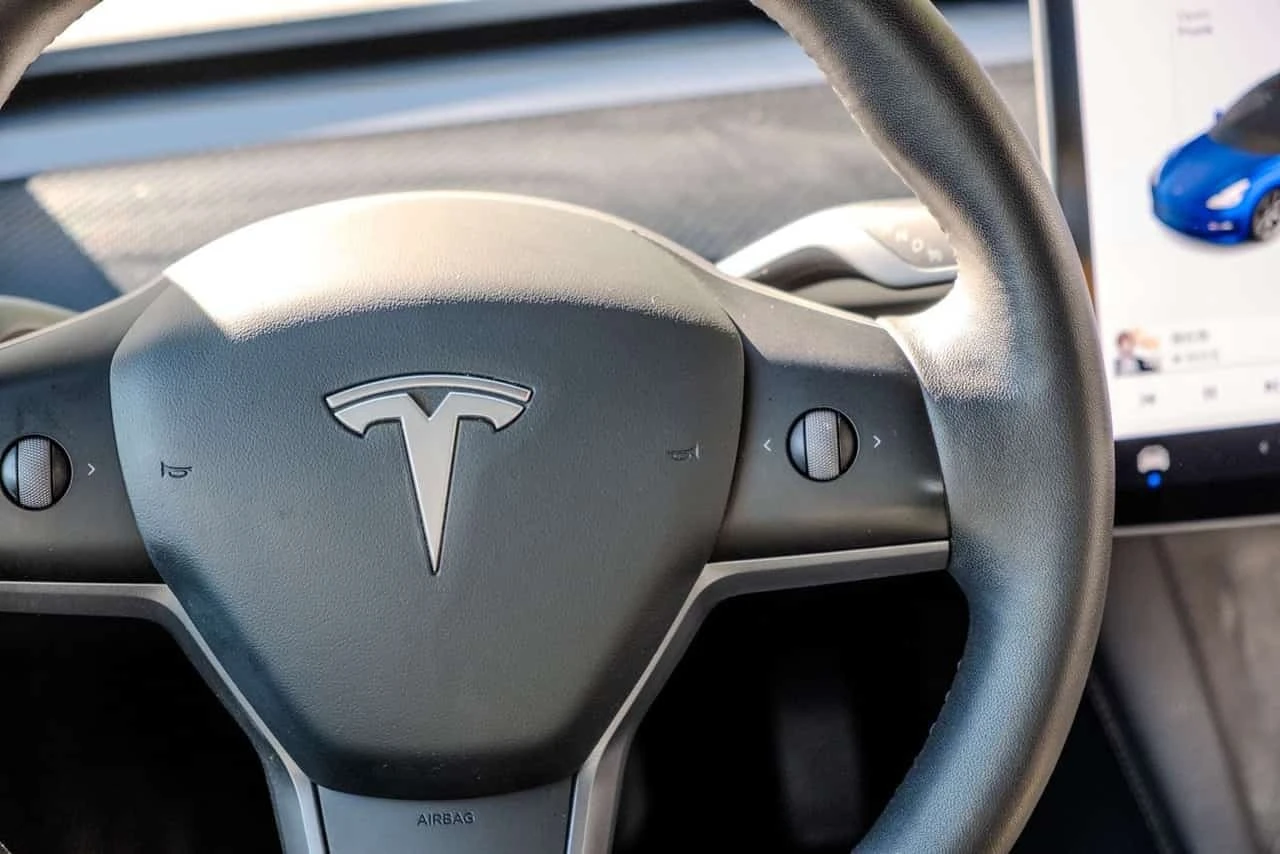 Tesla Model 3 * No Accident| Heat Pump| FSD capable| Pwr Trunk| , снимка 15 - Автомобили и джипове - 56659679
