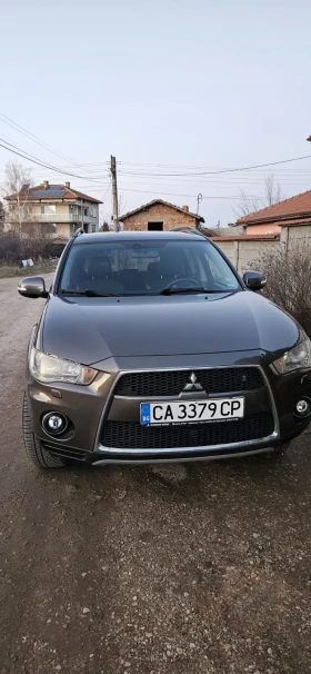     Mitsubishi Outlander 4WD