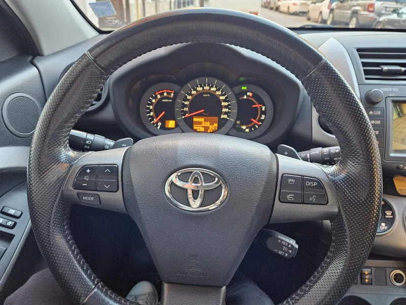 Toyota Rav4 2.2 D-4D Executive, снимка 10 - Автомобили и джипове - 48460261