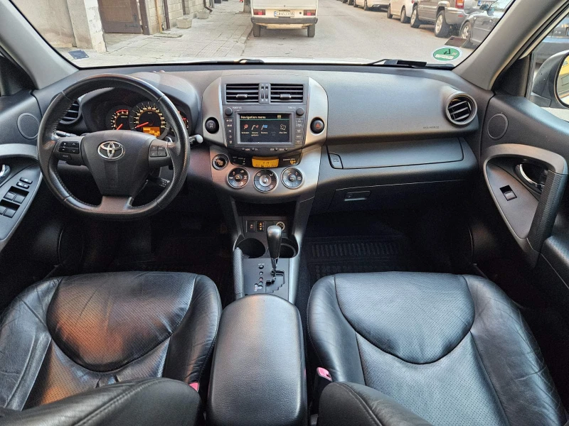 Toyota Rav4 2.2 D-4D Executive, снимка 14 - Автомобили и джипове - 48460261