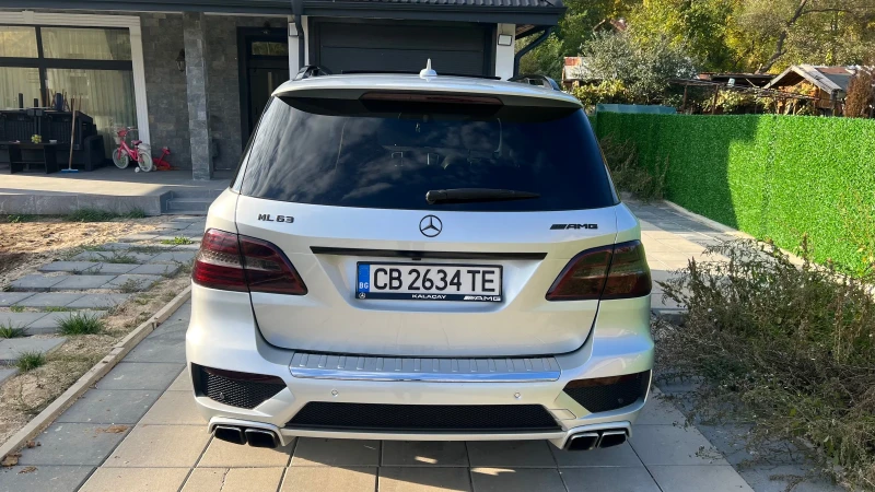 Mercedes-Benz ML 63 AMG Performance Pack 558 к.с, снимка 4 - Автомобили и джипове - 52498607