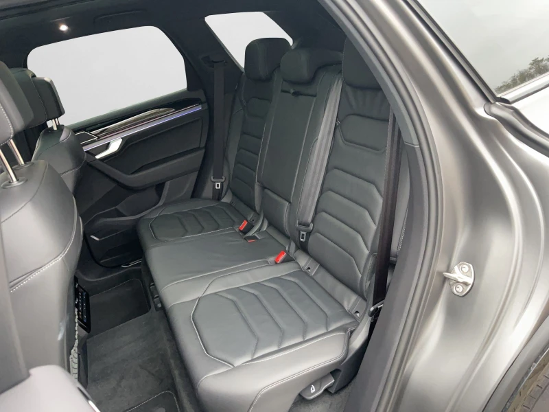 VW Touareg R-Line 3.0 TSI DYNAUDIO - 69998 EUR - 81918357 | Car24.bg