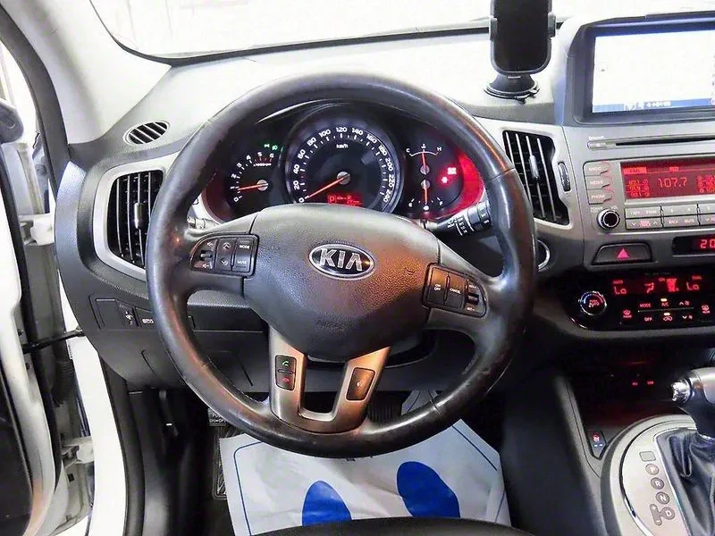 Kia Sportage 2.0 4WD - изображение 8