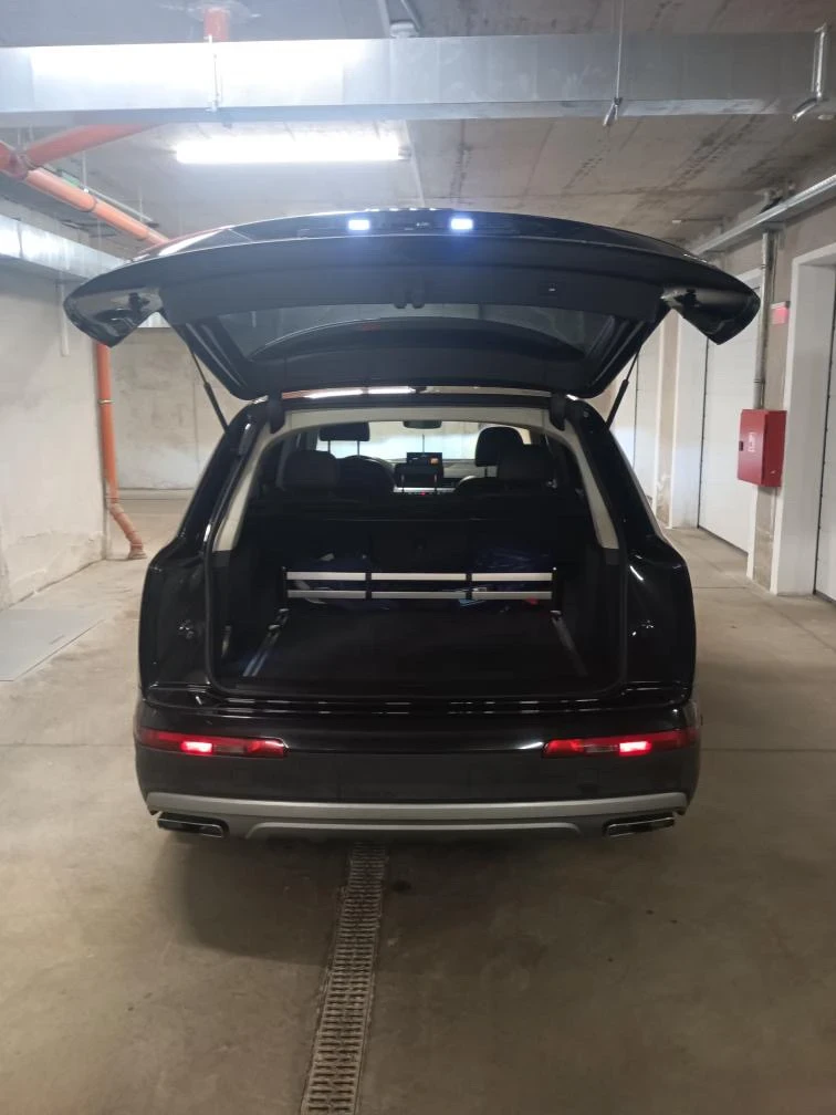Audi Q7, снимка 9 - Автомобили и джипове - 52710591
