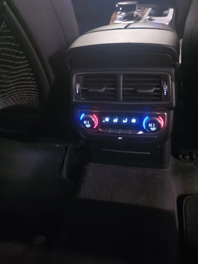 Audi Q7, снимка 11 - Автомобили и джипове - 52710591