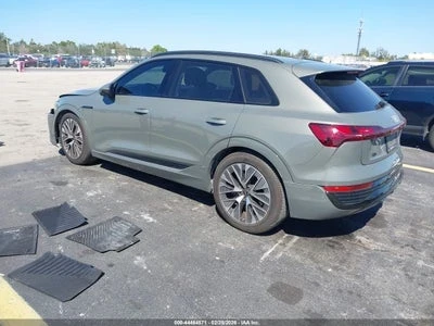 Audi Q8 E-TRON PREMIUM PLUS QUATTRO, снимка 3 - Автомобили и джипове - 54189756