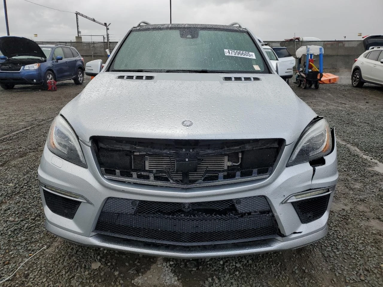 Mercedes-Benz ML 63 AMG 4MATIC* Harman/Kardon* KEYLESS* Мъртв. точ* Обдухв - изображение 2