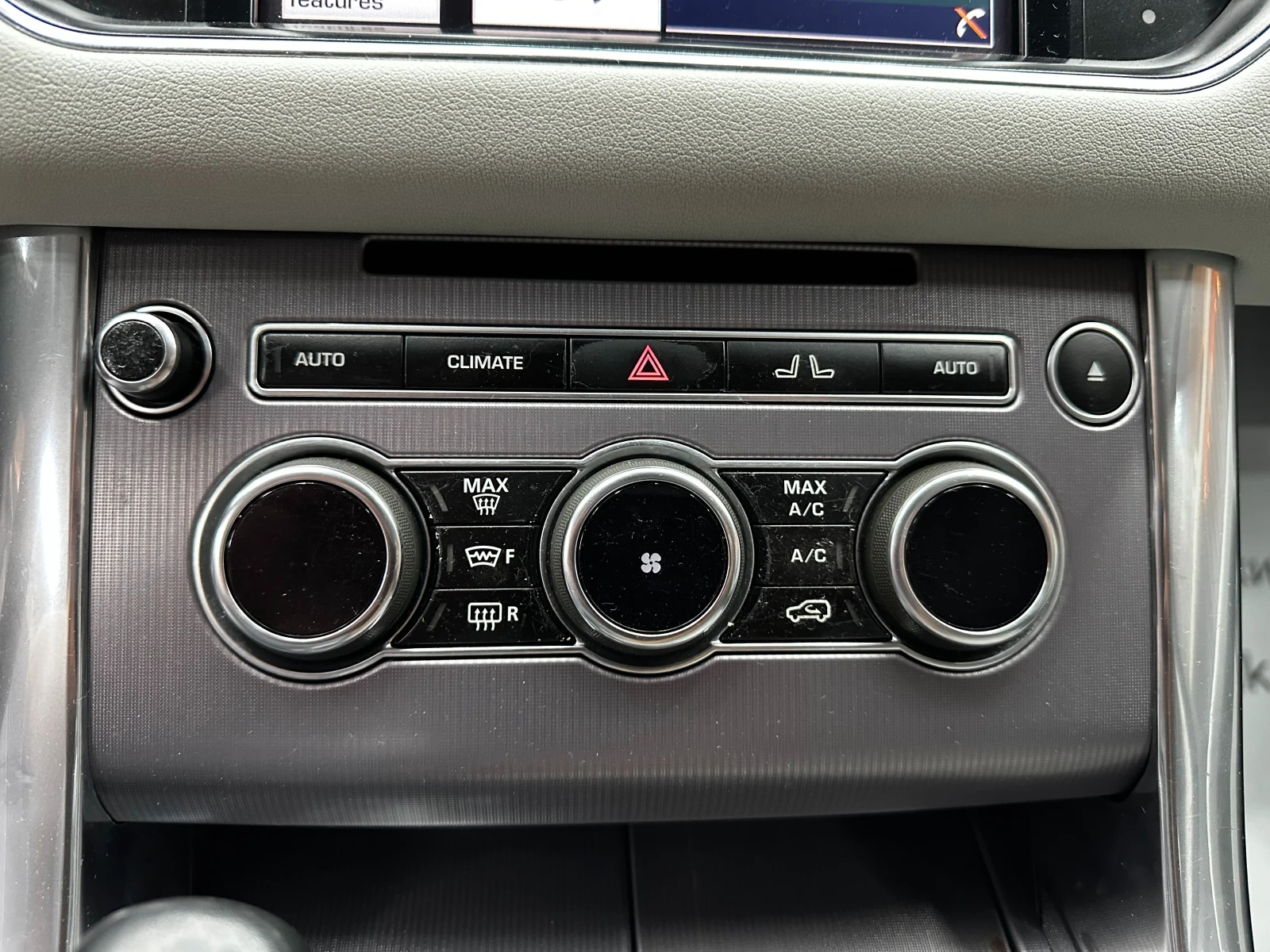 Land Rover Range Rover Sport 306 к.с. 4х4/БАРТЕР/ЛИЗИНГ/, снимка 13 - Автомобили и джипове - 51763600
