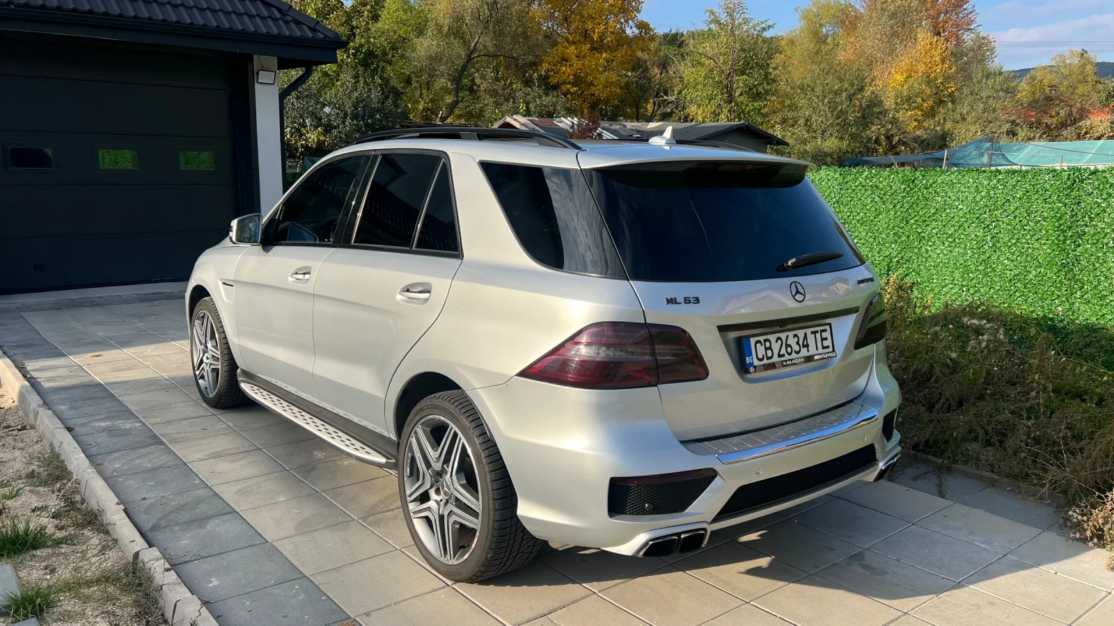Mercedes-Benz ML 63 AMG Performance Pack 558 к.с - изображение 5