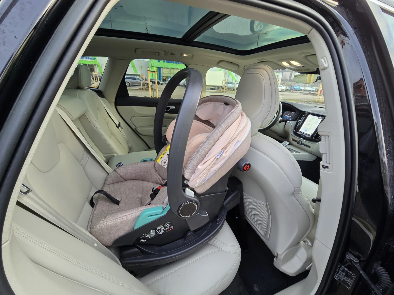 Volvo XC60 Ultra AWD Mild Hybrid B5 - изображение 8