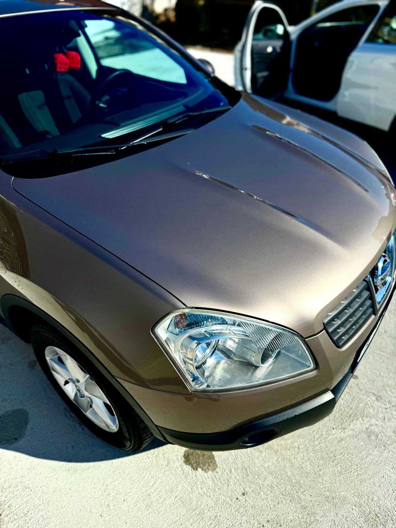 Nissan Qashqai  2.0 | НОВА БОЯ | Алкантара | Pioneer | НОВИ ГУМИ, снимка 13 - Автомобили и джипове - 53720899