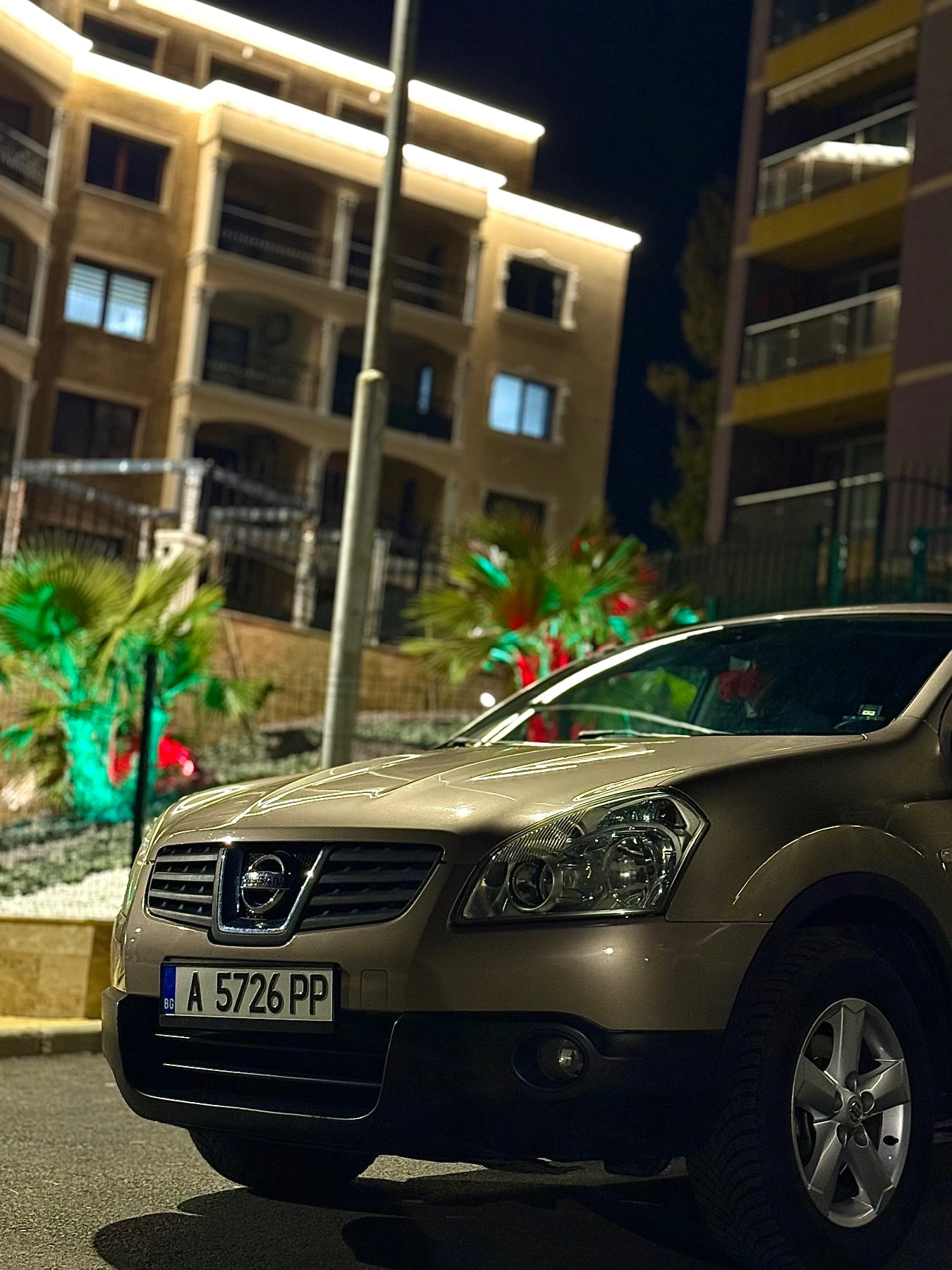 Nissan Qashqai  2.0 | НОВА БОЯ | Алкантара | Pioneer | НОВИ ГУМИ - изображение 2