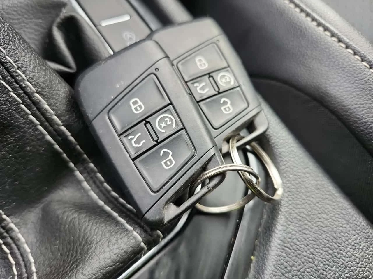 VW Tiguan * COMFORTLINE R LINE BLACK EDITION * CARFAX * ЦЕНА, снимка 10 - Автомобили и джипове - 53976362