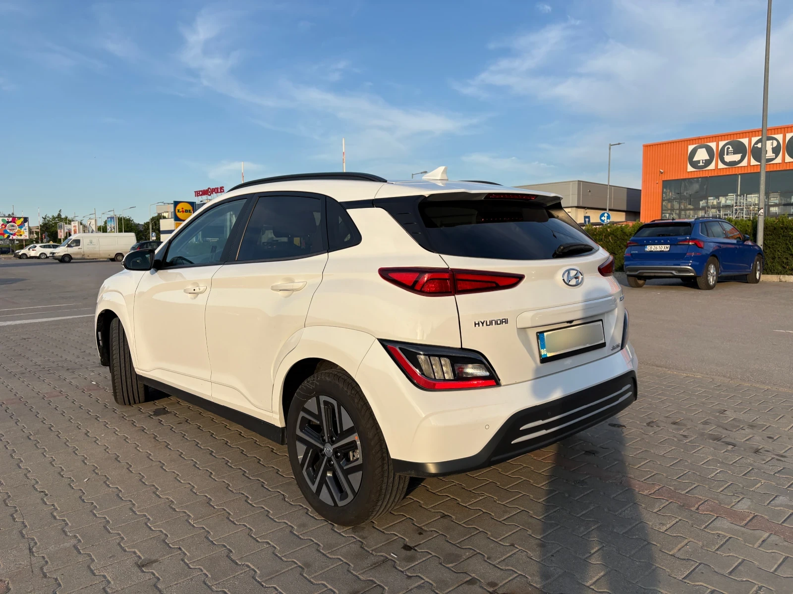 Hyundai Kona 2023 150KW, снимка 2 - Автомобили и джипове - 54643636