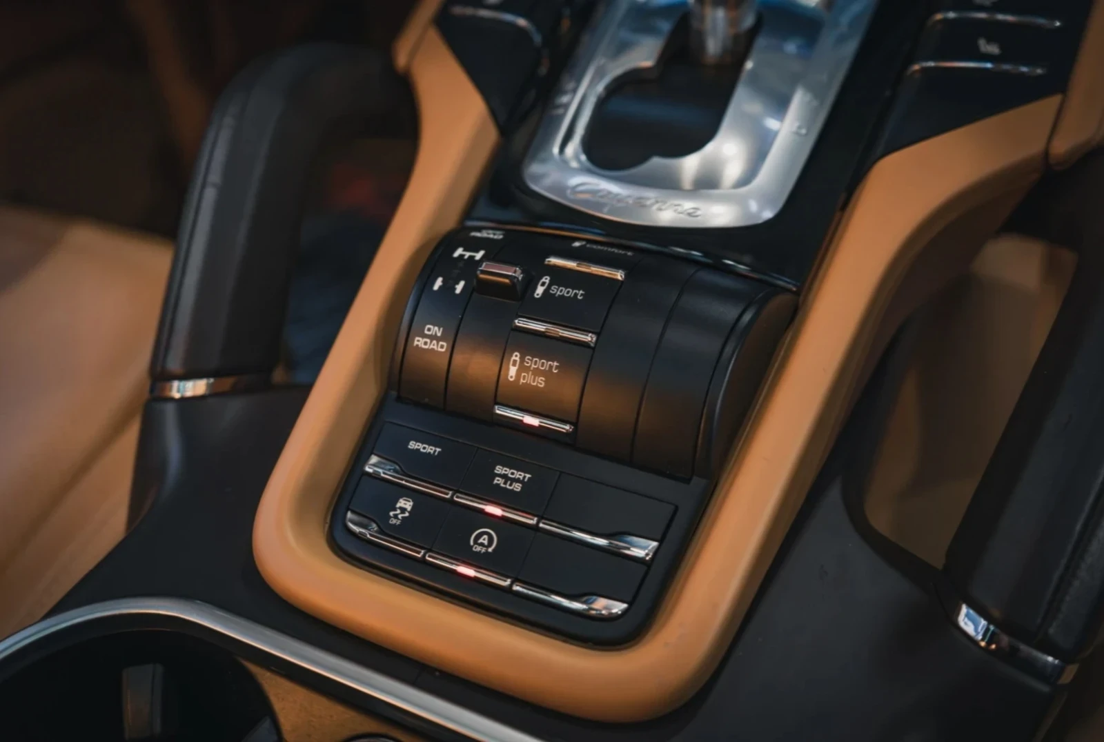 Porsche Cayenne Platinum Edition, снимка 8 - Автомобили и джипове - 54662500