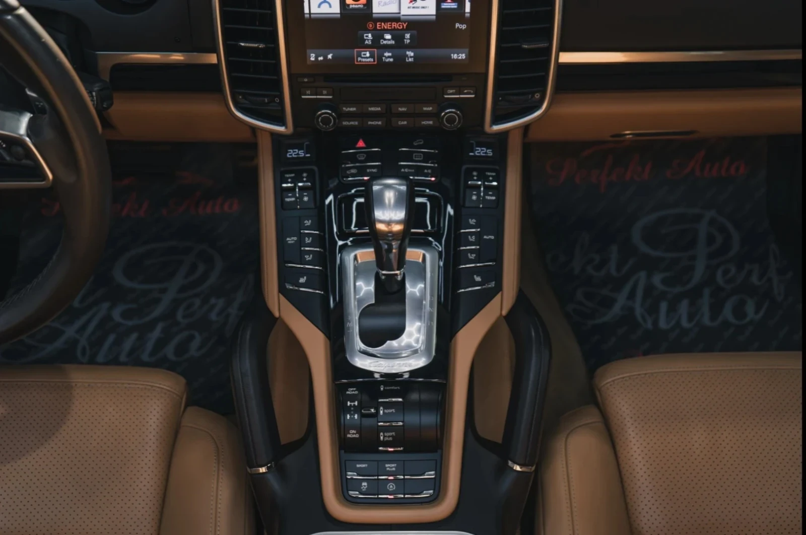 Porsche Cayenne Platinum Edition, снимка 7 - Автомобили и джипове - 54662500