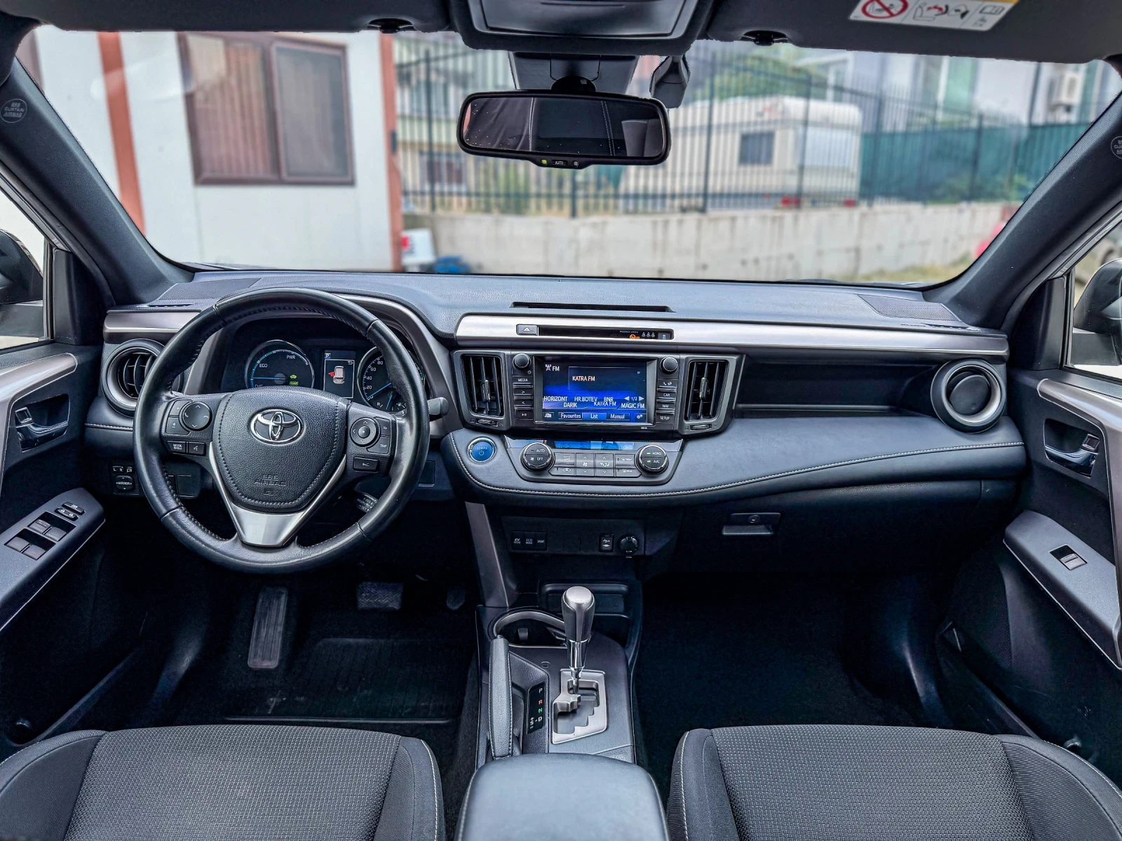 Toyota Rav4 2.5i-HYBRID* DISTRONIC* CAMERA* 79 000КМ.* TOP, снимка 14 - Автомобили и джипове - 55024427