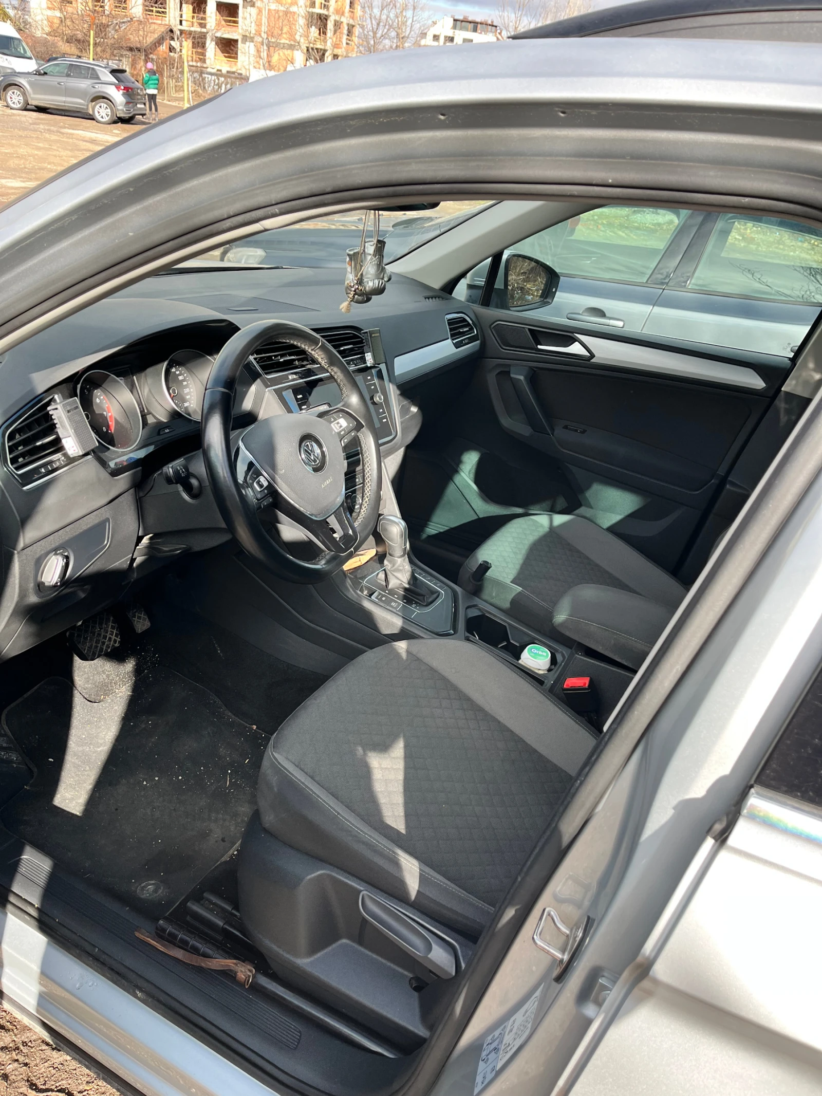 VW Tiguan, снимка 2 - Автомобили и джипове - 55141812