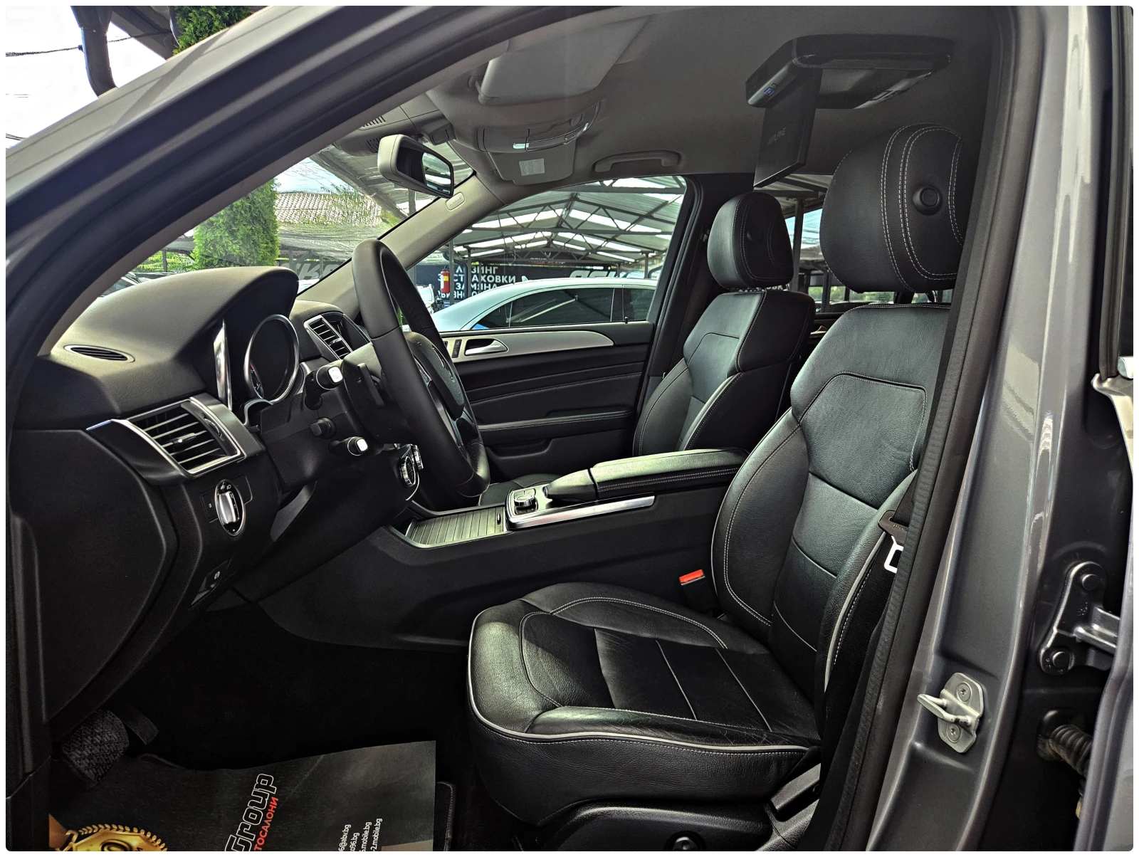 Mercedes-Benz ML 350 AMG/FULL LED/ТВ/KEYLES/ПОДГРЕВ/ПЕЧКА/360КАМЕРА/LIZ, снимка 11 - Автомобили и джипове - 55320344