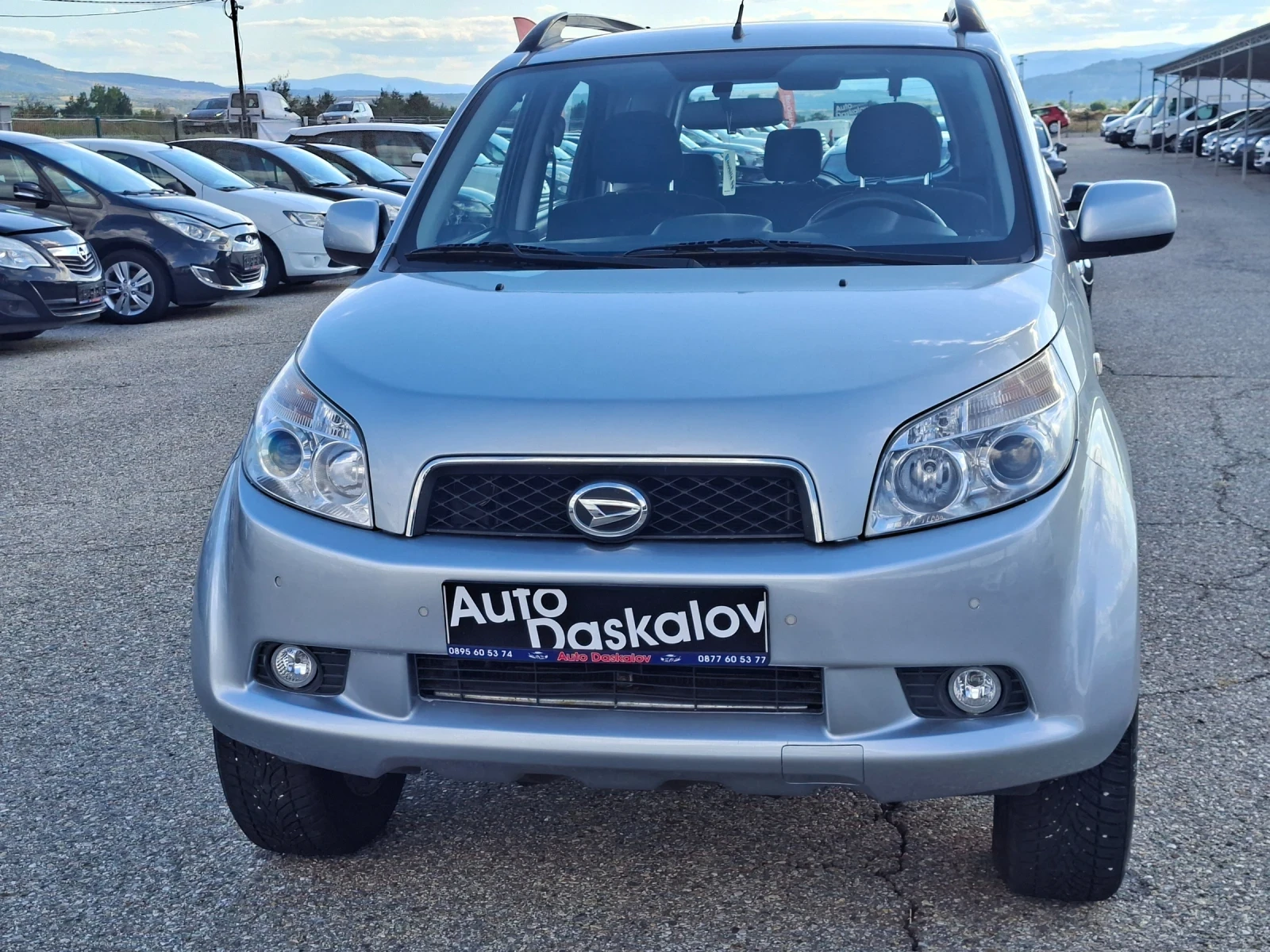 Daihatsu Terios 1, 5i + Газ, снимка 2 - Автомобили и джипове - 55420090