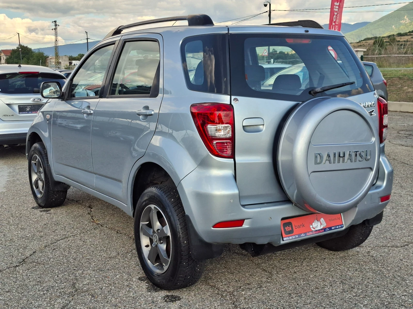 Daihatsu Terios 1, 5i + Газ, снимка 7 - Автомобили и джипове - 55420090