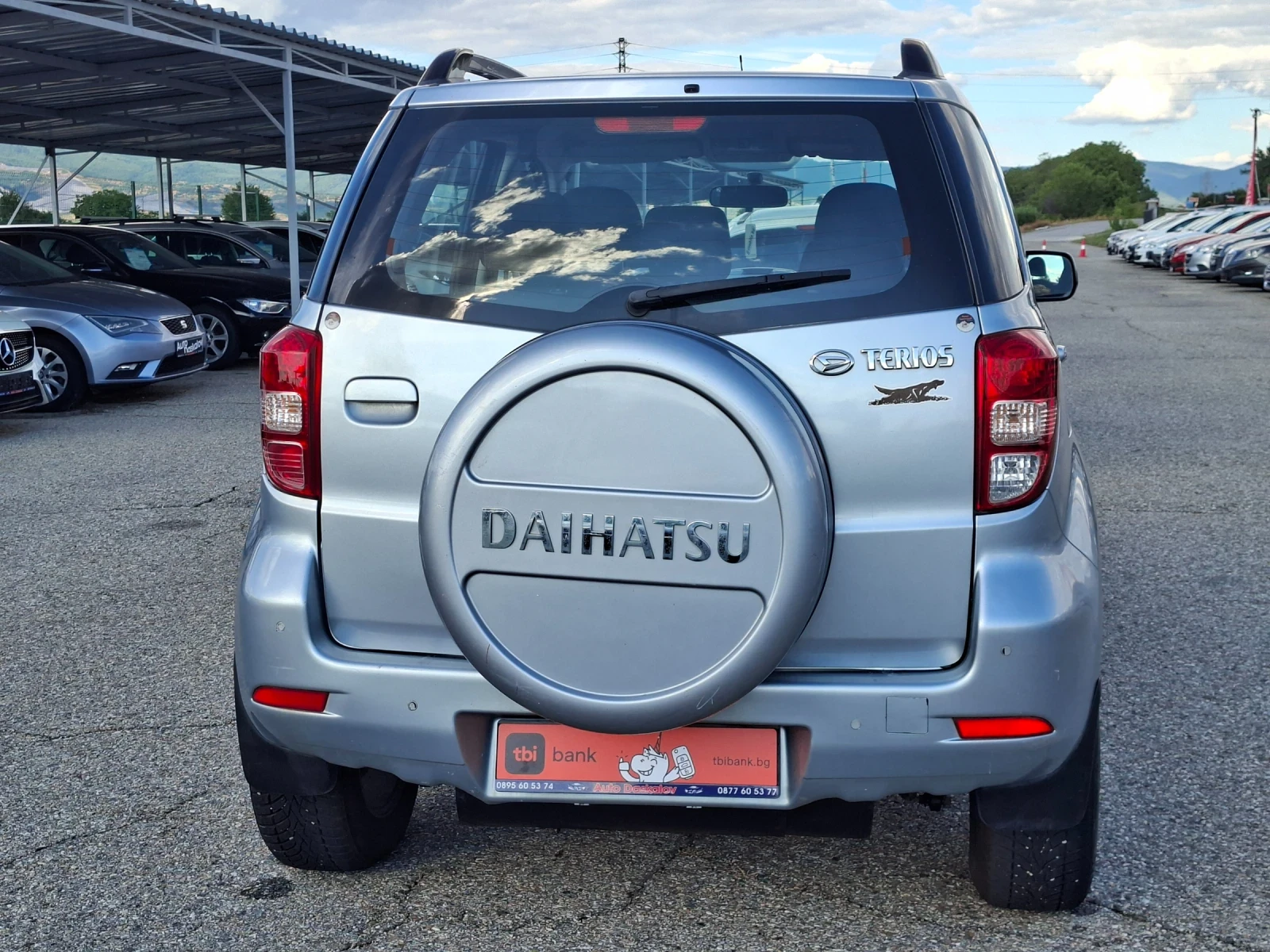 Daihatsu Terios 1, 5i + Газ, снимка 6 - Автомобили и джипове - 55420090