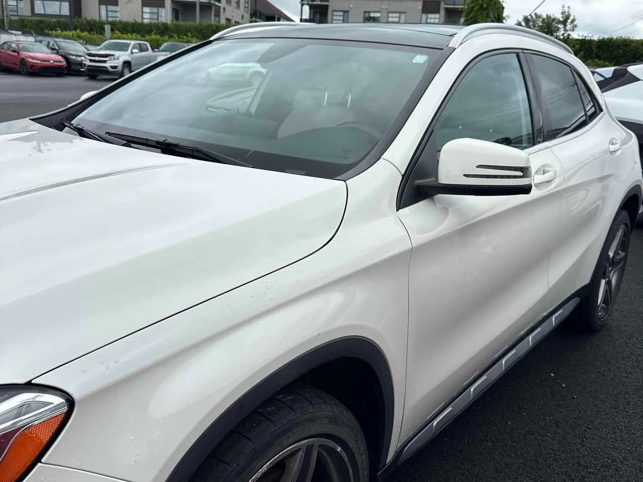 Mercedes-Benz GLA 250 4MATIC* ПОДГРЕВ* + ГУМИ* АВТОКРЕДИТ* , снимка 2 - Автомобили и джипове - 55533701