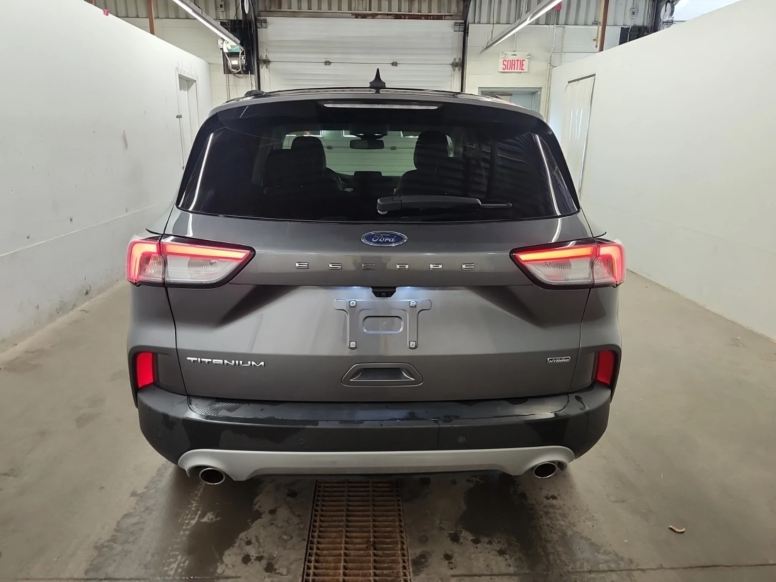 Ford Escape TITANIUM PLUG IN HYBRID| HUD| ПАМЕТ| 2 КЛЮЧА| , снимка 17 - Автомобили и джипове - 55843596