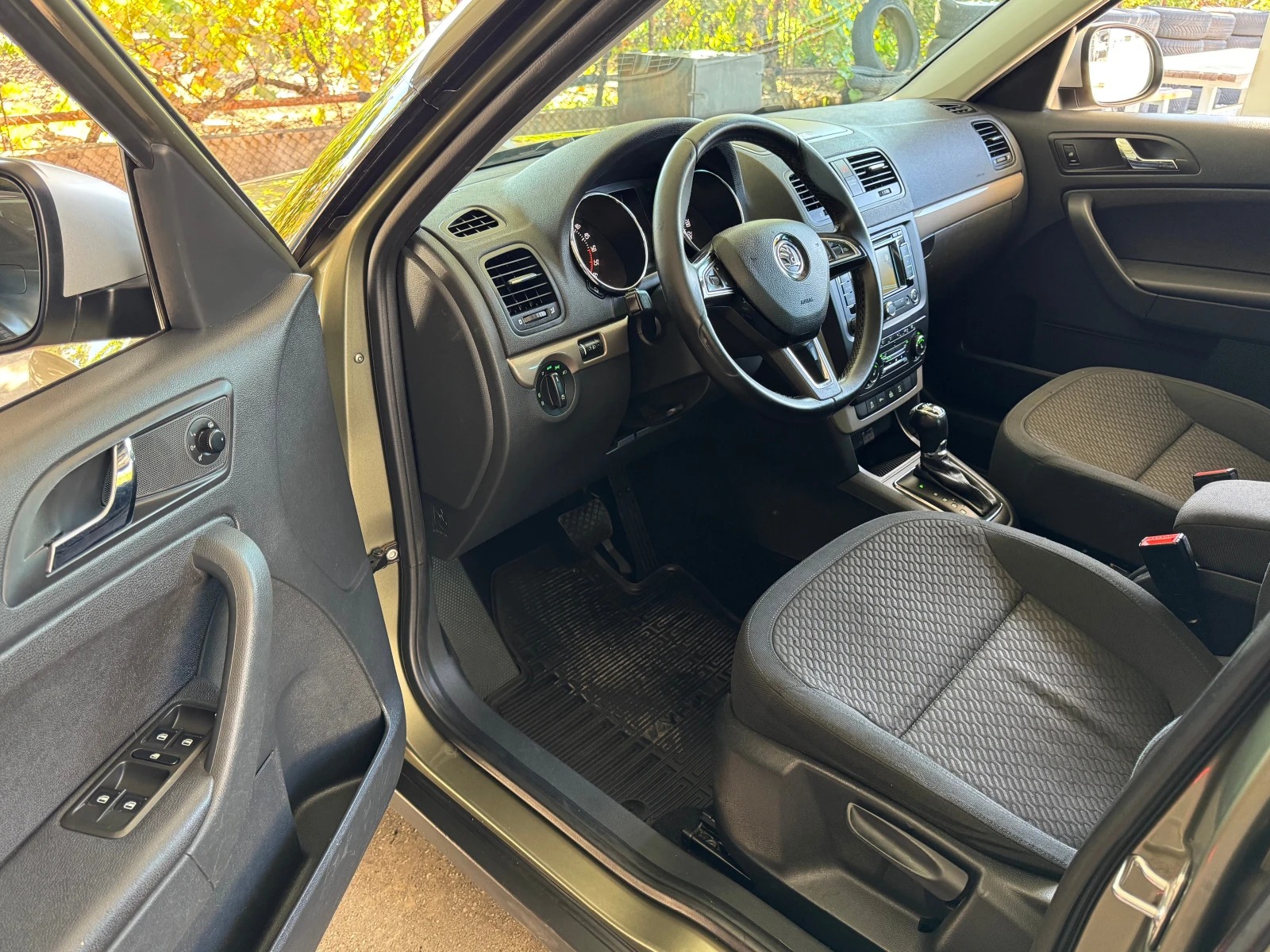 Skoda Yeti 2.0TDI-4�4-������� | Mobile.bg � ����������� 9