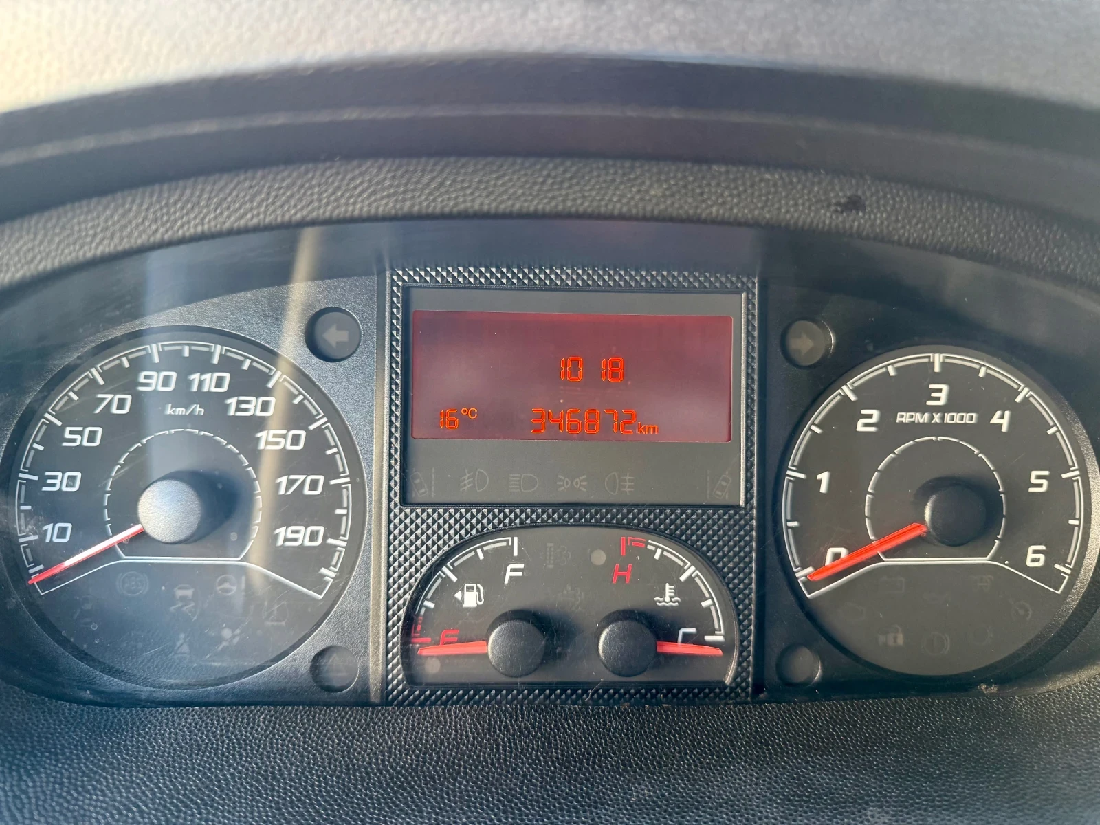Peugeot Boxer Peugeot Boxer 2.0 BlueHDi (130 �.�.) | Mobile.bg � ����������� 14