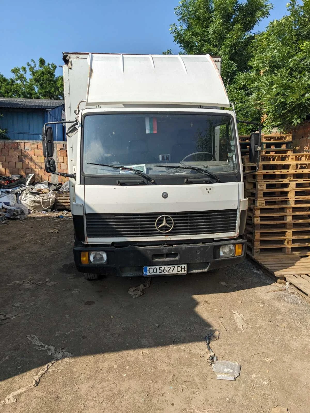 Mercedes-Benz 814