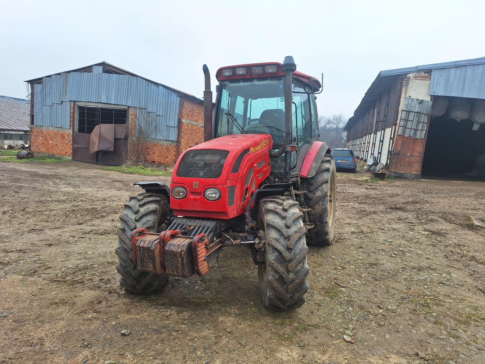 Трактор Pronar 1523 - изображение 2
