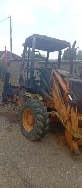 Багер Case, снимка 2