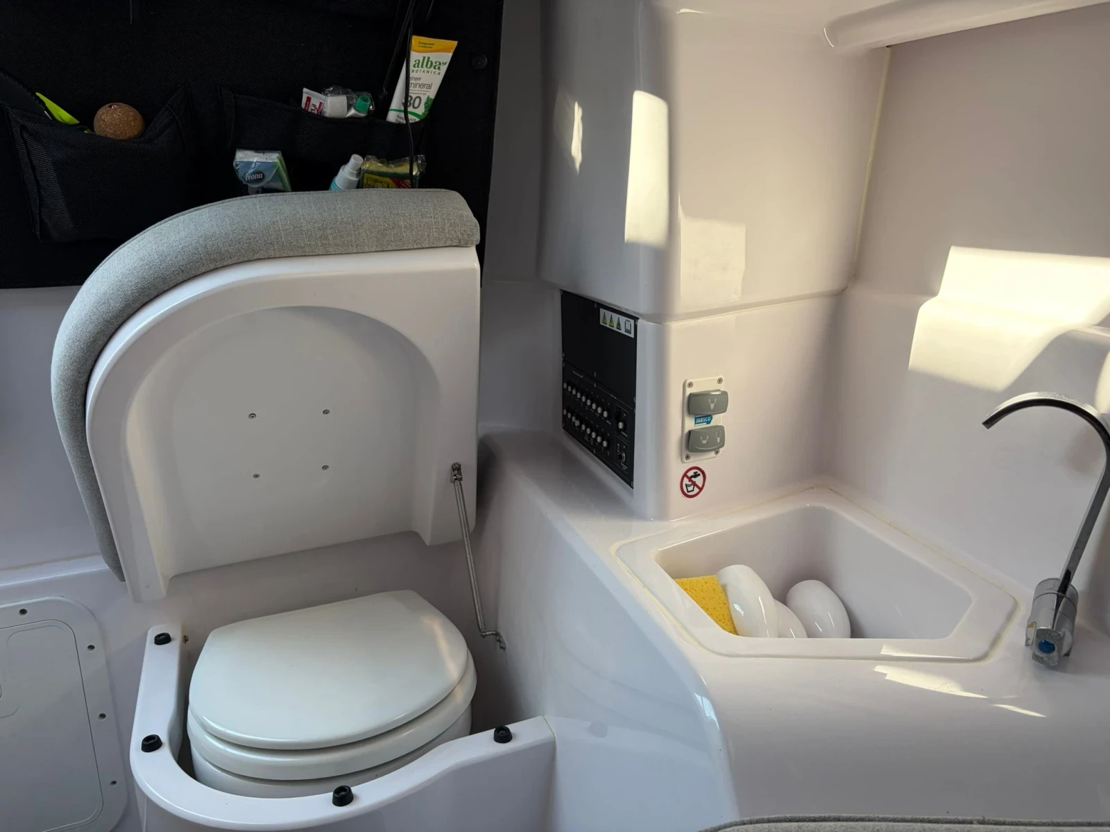 Моторна яхта Axopar Cross top 25 в ГАРАНЦИЯ!!! - изображение 6