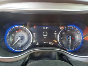 Chrysler Pacifica 3.6l Limited, снимка 9