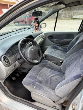 Renault Scenic 1.6i Газ/Бензин, снимка 9