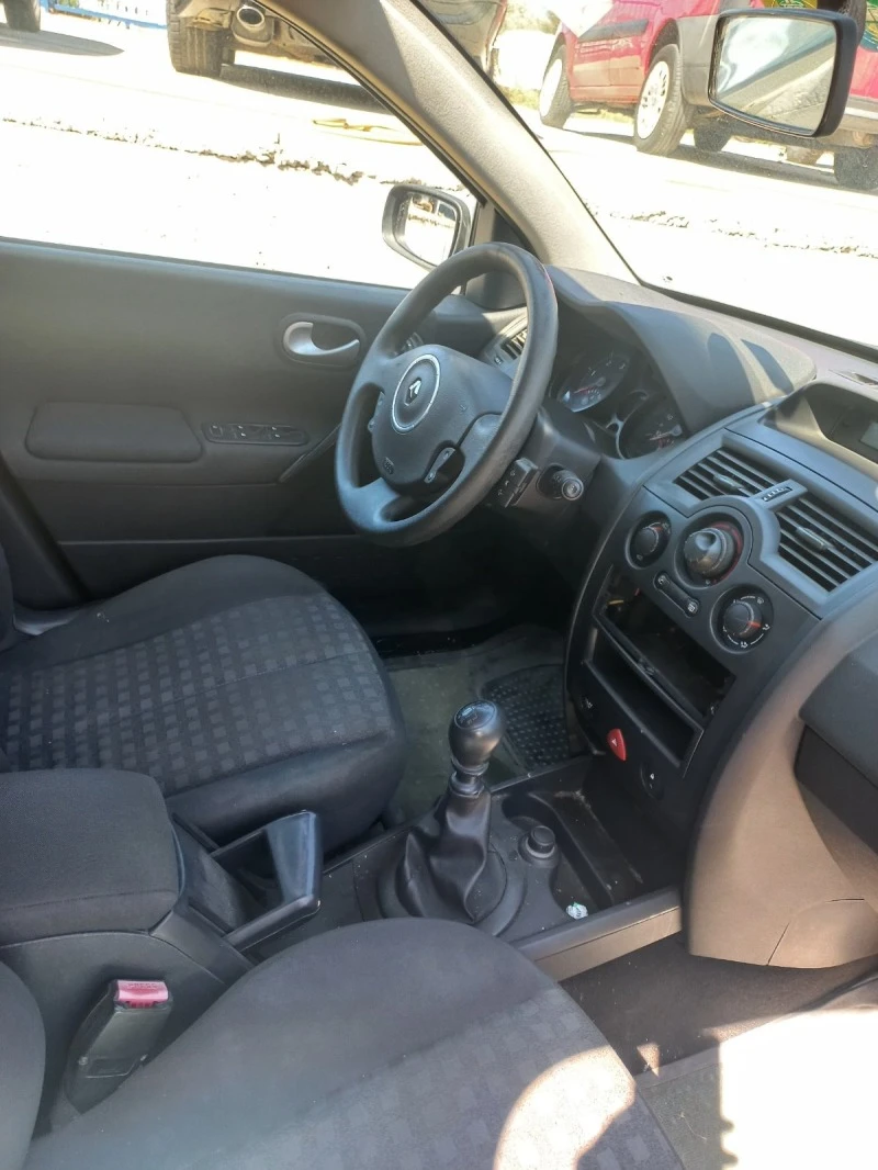 Renault Megane, снимка 2 - Автомобили и джипове - 42006722