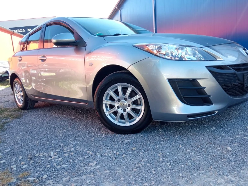 Mazda 3 1, 6i 16V 105k.c., снимка 1 - Автомобили и джипове - 46432791