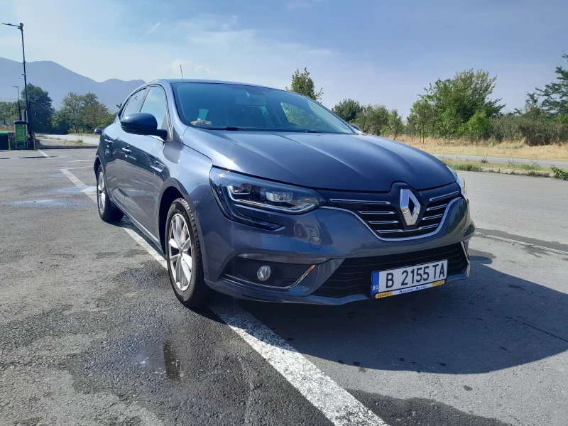 Renault Megane, снимка 2 - Автомобили и джипове - 47525092