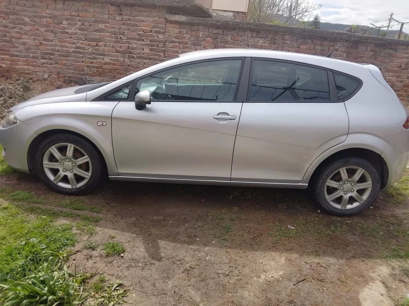 Seat Leon, снимка 9 - Автомобили и джипове - 48076258