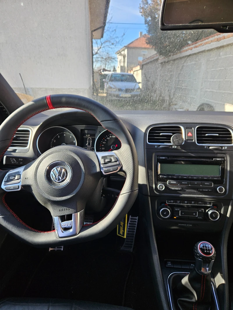 VW Golf GTI, снимка 13 - Автомобили и джипове - 48499868