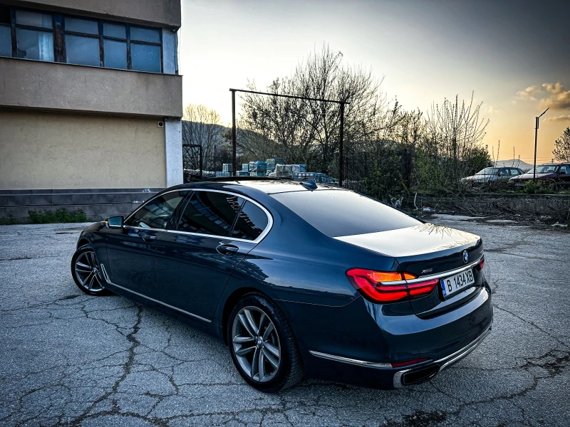 BMW 740 Xdrive= Business Class= Laser Lights= Full Extras, снимка 6 - Автомобили и джипове - 49764681
