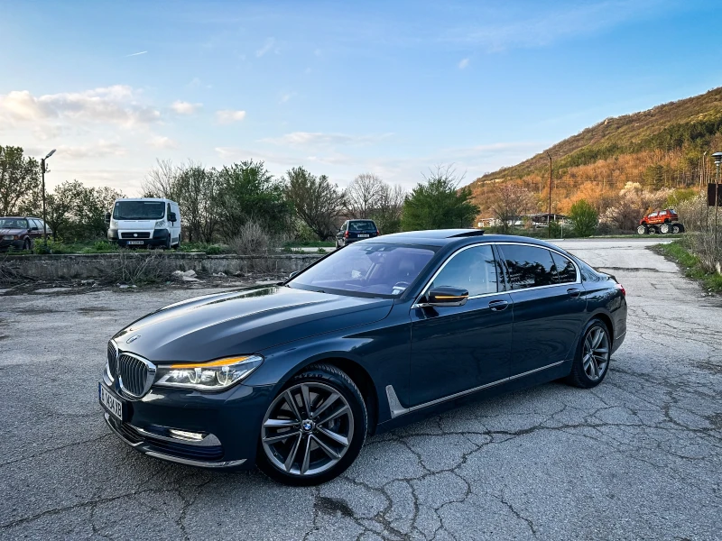 BMW 740 Xdrive= Business Class= Laser Lights= Full Extras, снимка 3 - Автомобили и джипове - 49764681